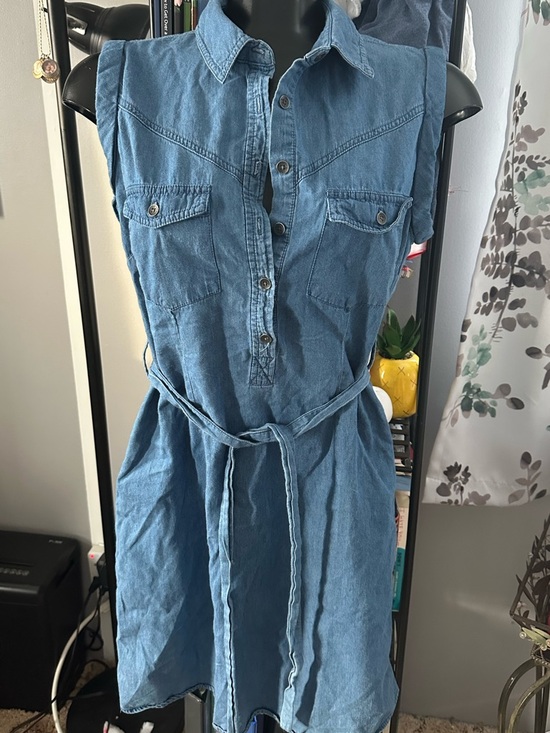 Denver Hayes Dresses & Skirts - Denver Hayes Chambray Button-Front Dress in Denim Blue